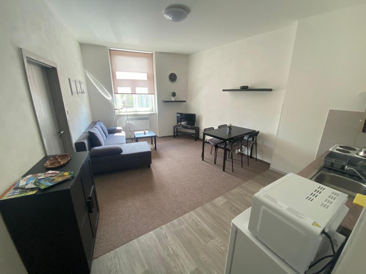 Apartmany U Muzea 데친 외부 사진
